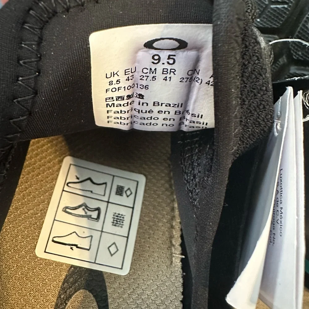 Oakley Men's Black and Brown Sneakers new size 9.5 with tags no box - Picture 7 of 10